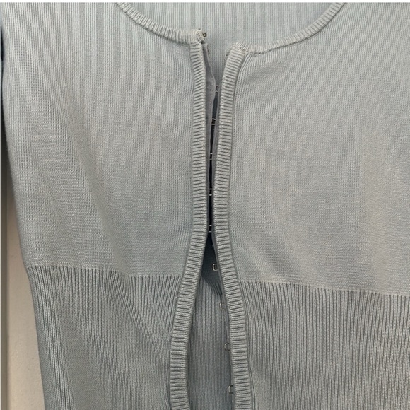 Light blue eyelet clasp sweater / cardigan - M - Picture 5 of 5